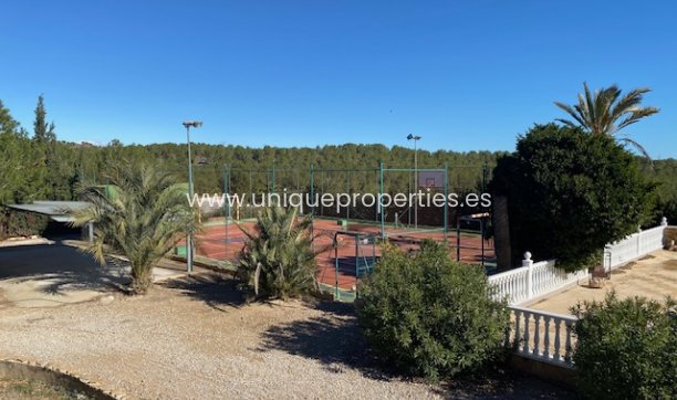 Resale - House -
Murcia