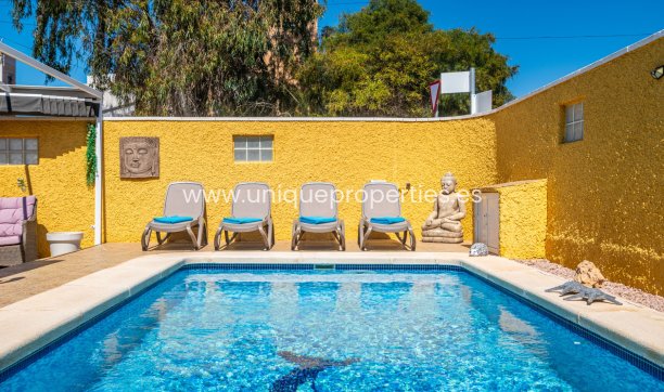 Resale - House -
San Fulgencio - urb.la marina