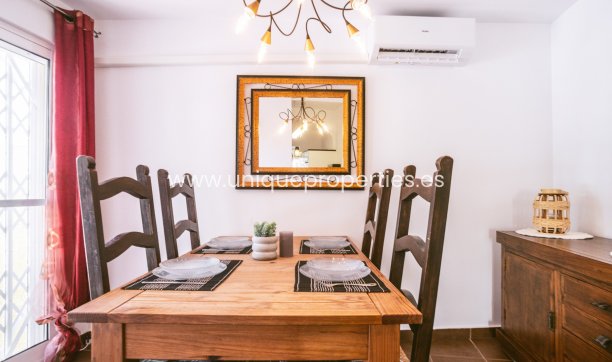 Resale - House -
San Fulgencio - urb.la marina