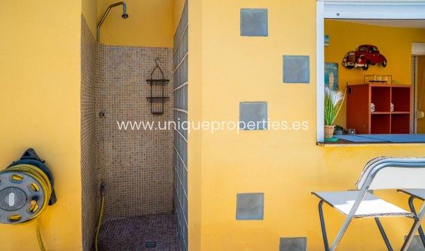 Resale - House -
San Fulgencio - urb.la marina