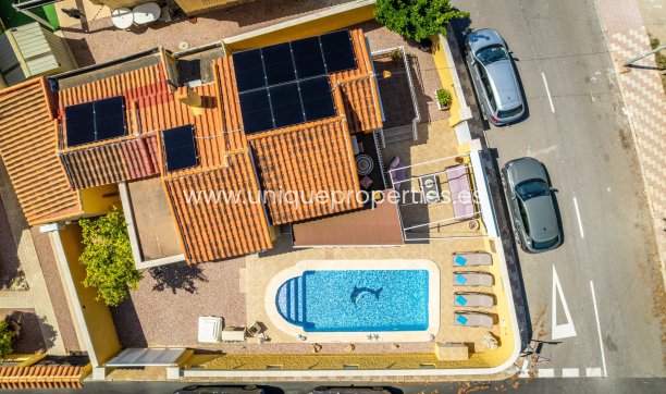 Resale - House -
San Fulgencio - urb.la marina