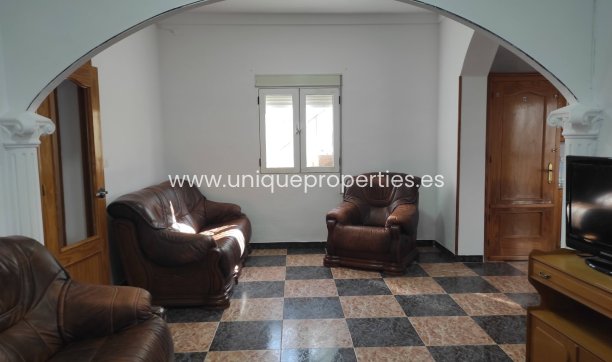 Resale - Village House -
Almanzora