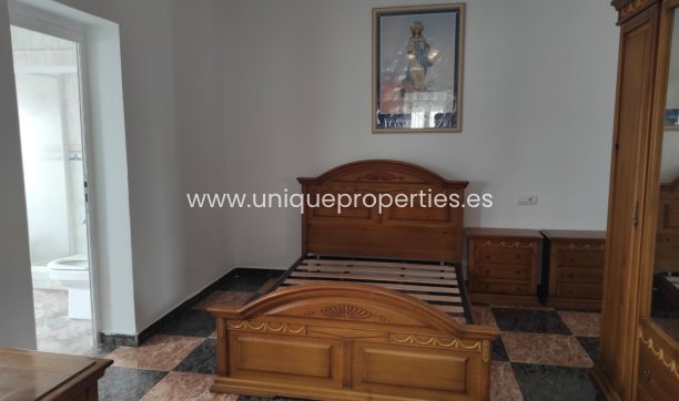 Resale - Village House -
Almanzora
