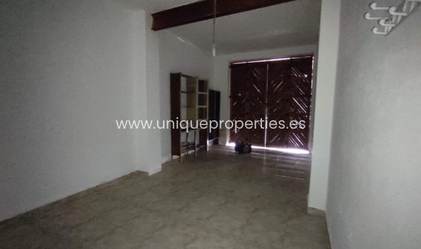 Resale - Village House -
Almanzora