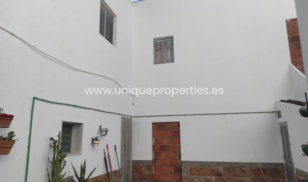 Resale - Village House -
Almanzora