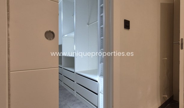 Resale - Villa -
Lorca