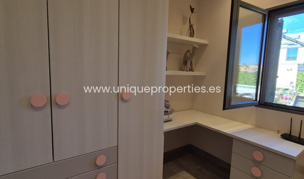 Resale - Villa -
Lorca