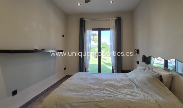 Resale - Villa -
Lorca