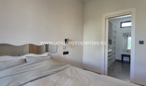 Resale - Villa -
Lorca
