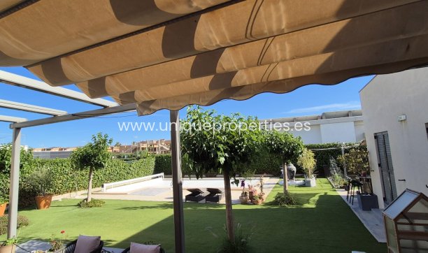 Resale - Villa -
Lorca