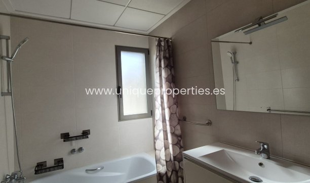Resale - Villa -
Lorca