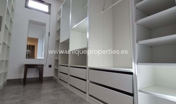 Resale - Villa -
Lorca