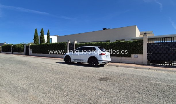 Resale - Villa -
Lorca
