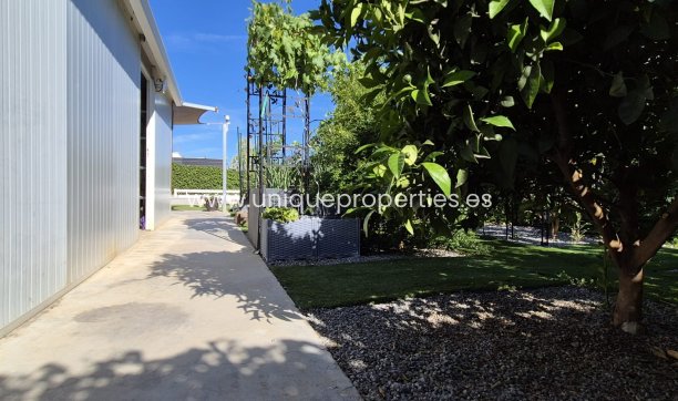Resale - Villa -
Lorca