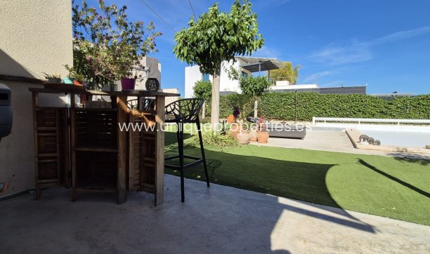 Resale - Villa -
Lorca