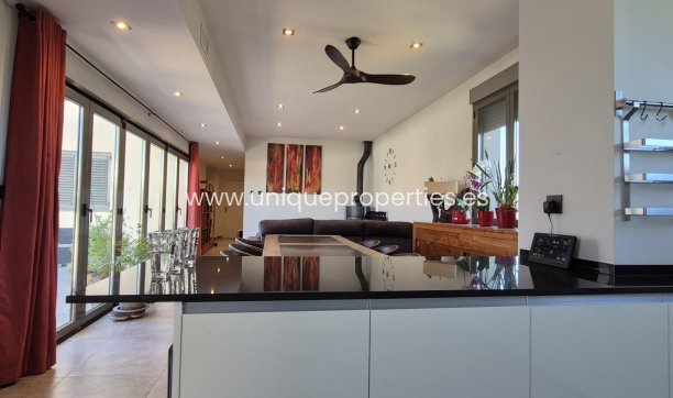 Resale - Villa -
Lorca