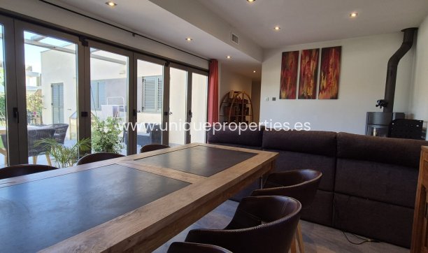 Resale - Villa -
Lorca