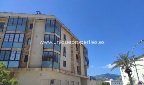 Revente - Apartment -
Olula del Rio