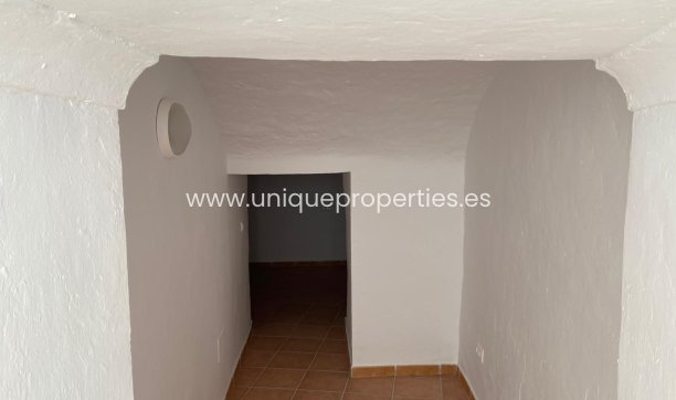 Reventa - Cave House -
Pozo Alcon