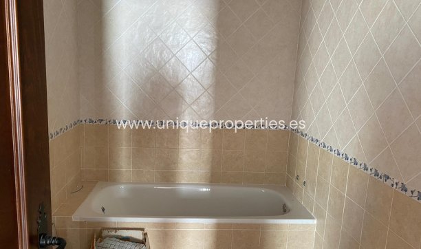 Reventa - Cave House -
Pozo Alcon