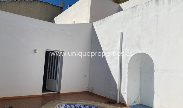 Reventa - Cave House -
Pozo Alcon