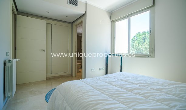 Resale - Villa -
San Miguel de Salinas - Las Colinas Golf