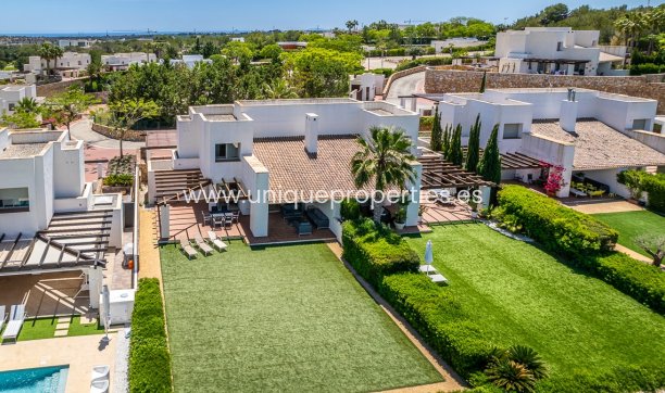 Resale - Villa -
San Miguel de Salinas - Las Colinas Golf