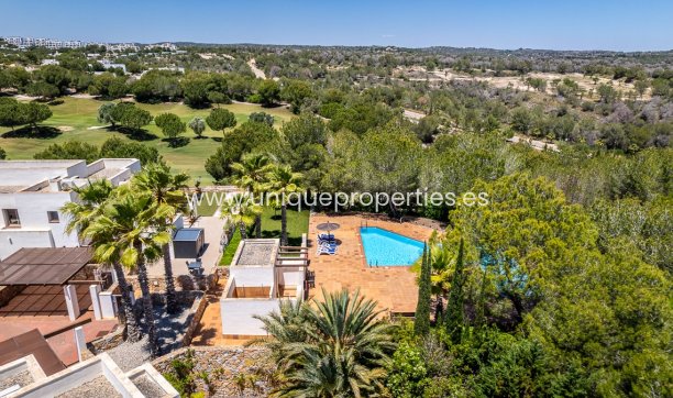 Resale - Villa -
San Miguel de Salinas - Las Colinas Golf