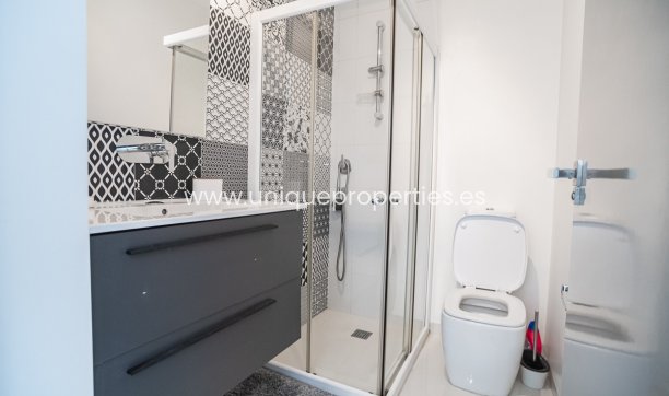 Resale - Apartment -
TORRE DE LA HORADADA - TORRE DE LA HORARADA