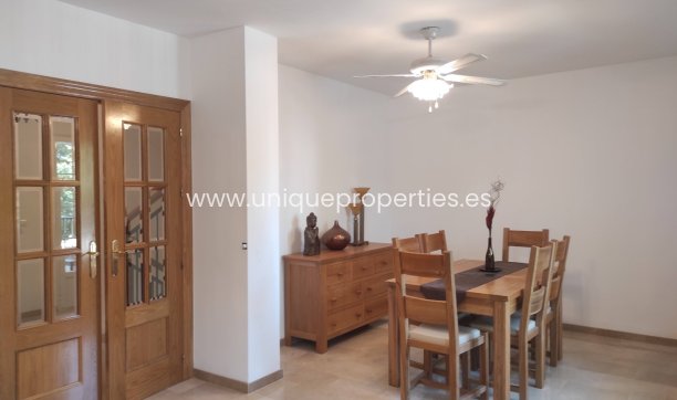 Revente - Village House -
Baza