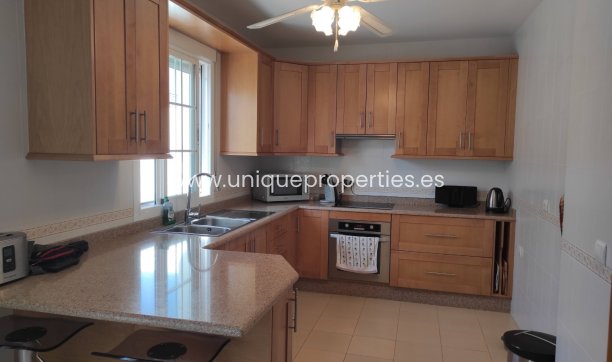 Revente - Village House -
Baza