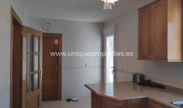 Revente - Village House -
Baza