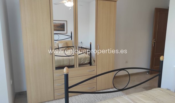 Revente - Village House -
Baza