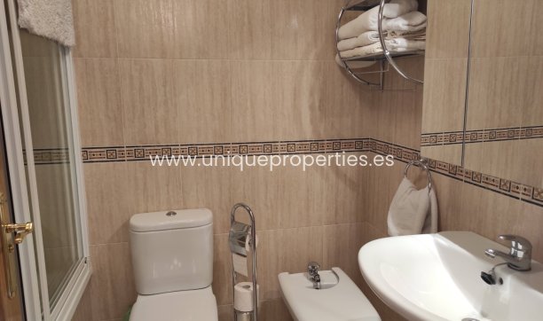 Revente - Village House -
Baza