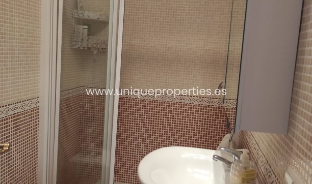 Revente - Village House -
Baza