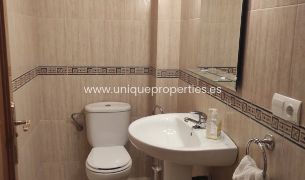 Revente - Village House -
Baza