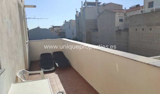 Revente - Village House -
Baza