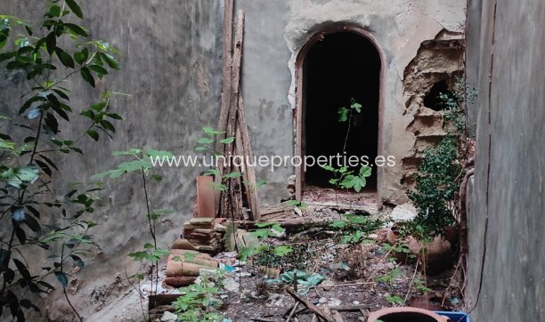 Reventa - Village House -
Caniles