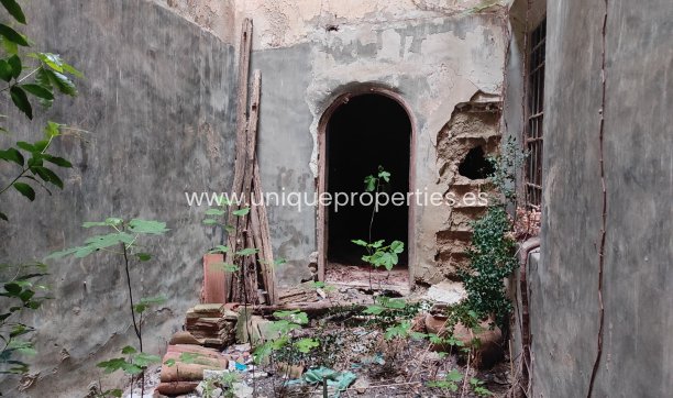 Reventa - Village House -
Caniles