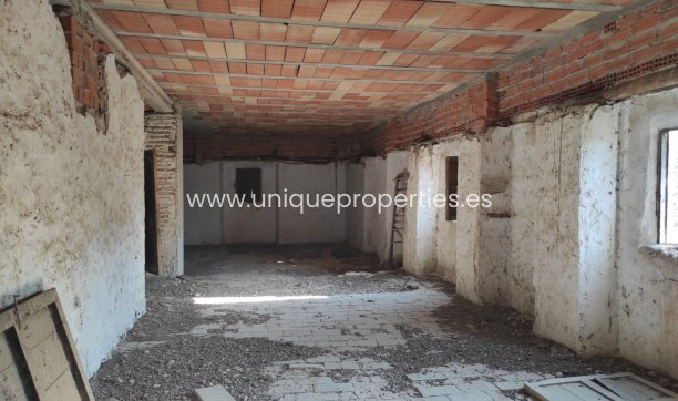 Reventa - Village House -
Caniles