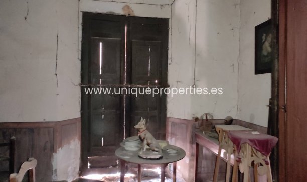 Reventa - Village House -
Caniles