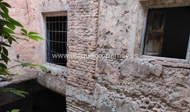 Reventa - Village House -
Caniles