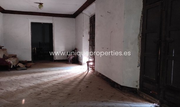 Reventa - Village House -
Caniles