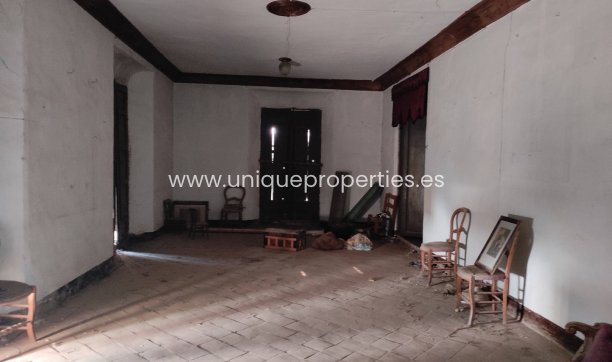 Reventa - Village House -
Caniles