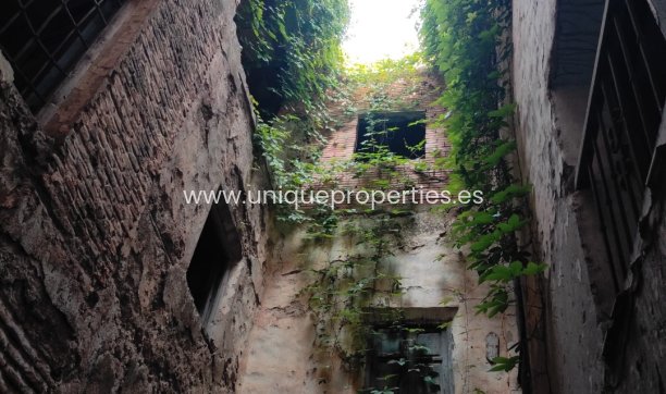 Reventa - Village House -
Caniles