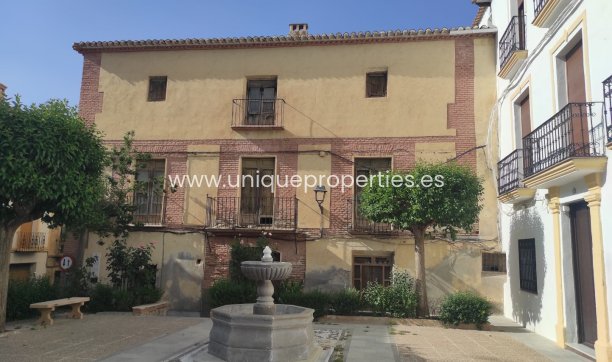 Reventa - Village House -
Caniles