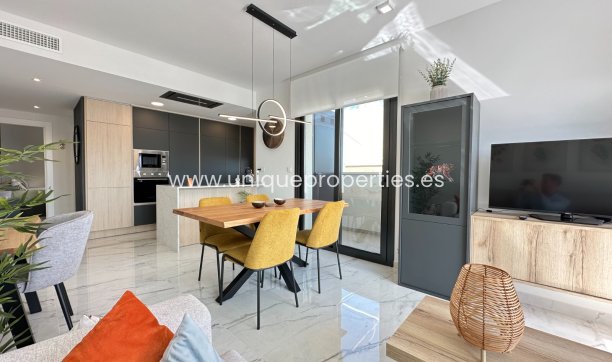Herverkoop - Penthouse -
PLAYA FLAMENCA