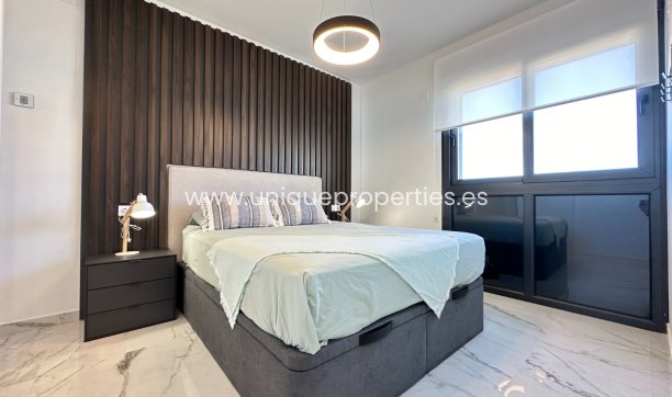 Herverkoop - Penthouse -
PLAYA FLAMENCA