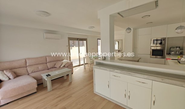 Herverkoop - House - Semi-Detached House -
Cox