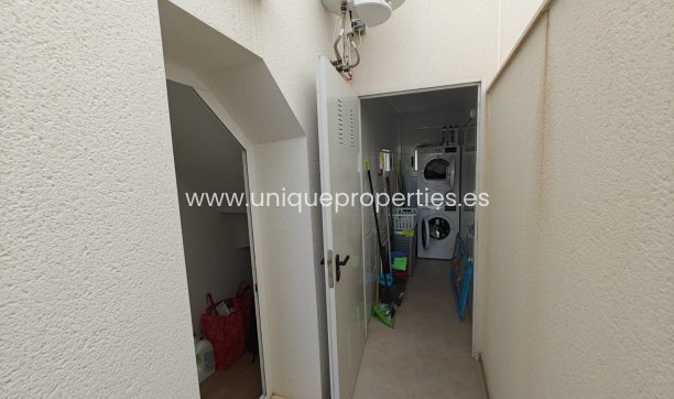 Herverkoop - House - Semi-Detached House -
Cox